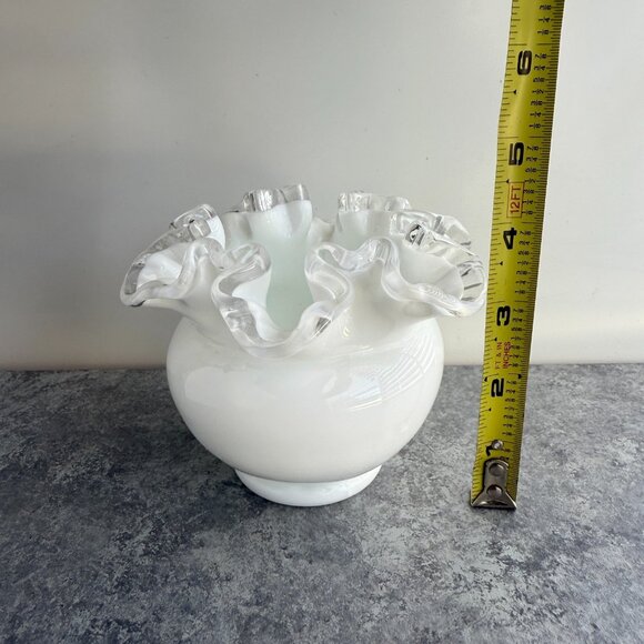 Vintage Fenton Silvercrest Milk Glass Ruffled Vase 4" - Picture 5 of 5